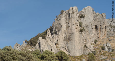 The mountainous area of Sierra Huetor has dramatic geological features &copy; Michelle Chaplow