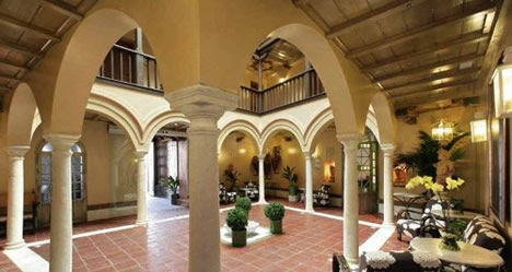 Hotel Sacrista Santa Ana