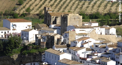 Setenil de las Bodegas &copy; Michelle Chaplow