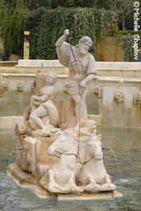 The Fuente del Rey is an extraordinary fountain. The Fuente del Rey is an extraordinary fountain.