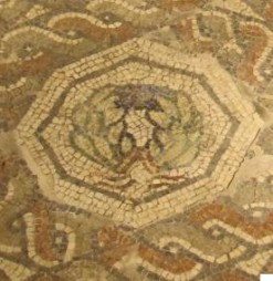 C Columna mosaic laurel wreath