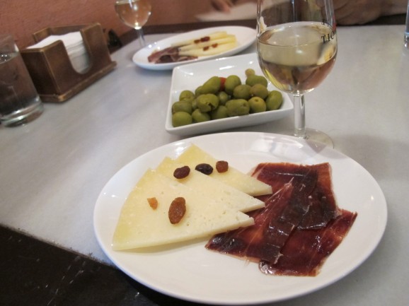 Sheep's cheese with jamon de bellota - our first tapa.
