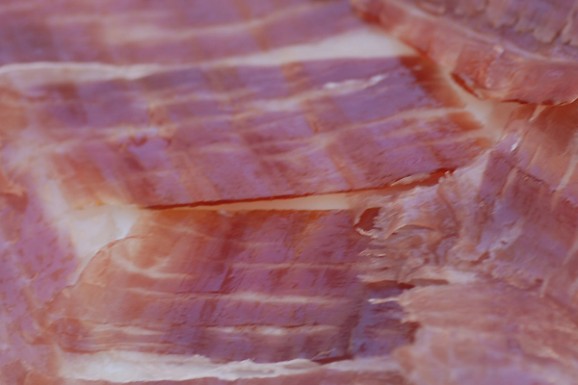 “Mum, send me some jamón!”