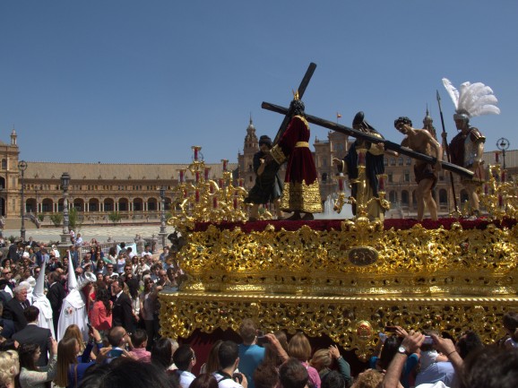 The Christ paso of La Sed in Plaza de España on Palm Sunday.