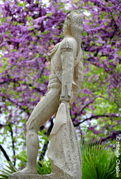 Statue of bullfighter in Goyesca Attire © Michelle Chaplow