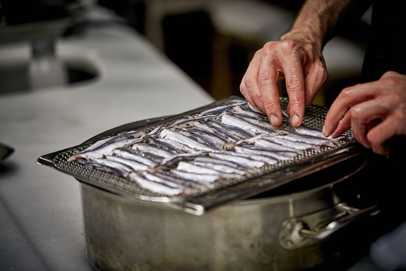Fresh "boquerones" ready to be cooked © Diario de Cádiz ©Diario de Cádiz