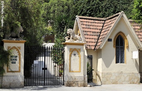 © Michelle Chaplow Main entrance gate to the English Cemetery of Malaga.