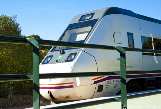 Train at the San Pablo station © Michelle Chaplow Train at the San Pablo station © Michelle Chaplow .