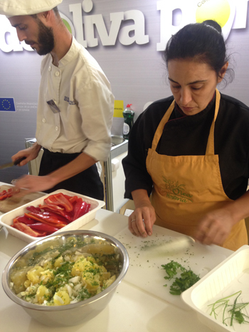 Preparing Alinado de Patatas