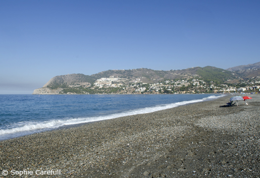 La Herradura beach has a mixture of dark sand and small pebbles. © Sophie Carefull La Herradura beach has a mixture of dark sand and small pebbles. © Sophie Carefull