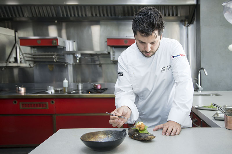 Chef Diego Gallegos ©Restaurante Sollo Chef Diego Gallegos ©Restaurante Sollo