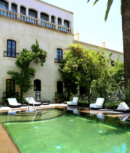 Outdoor pool Palacio del Bailio Outdoor pool Palacio del Bailio