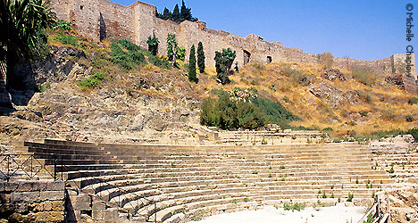 © Michelle Chaplow Teatro Romano from Calle Alcazabilla.