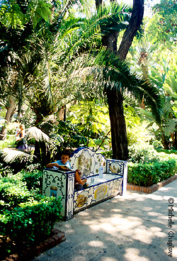  © Michelle Chaplow Reading on a bench in the Alameda