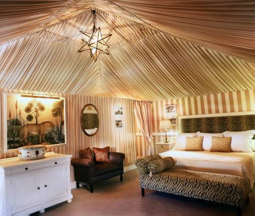 The tasteful, spacious rooms allow guests to feel at home The tasteful, spacious rooms allow guests to feel at home