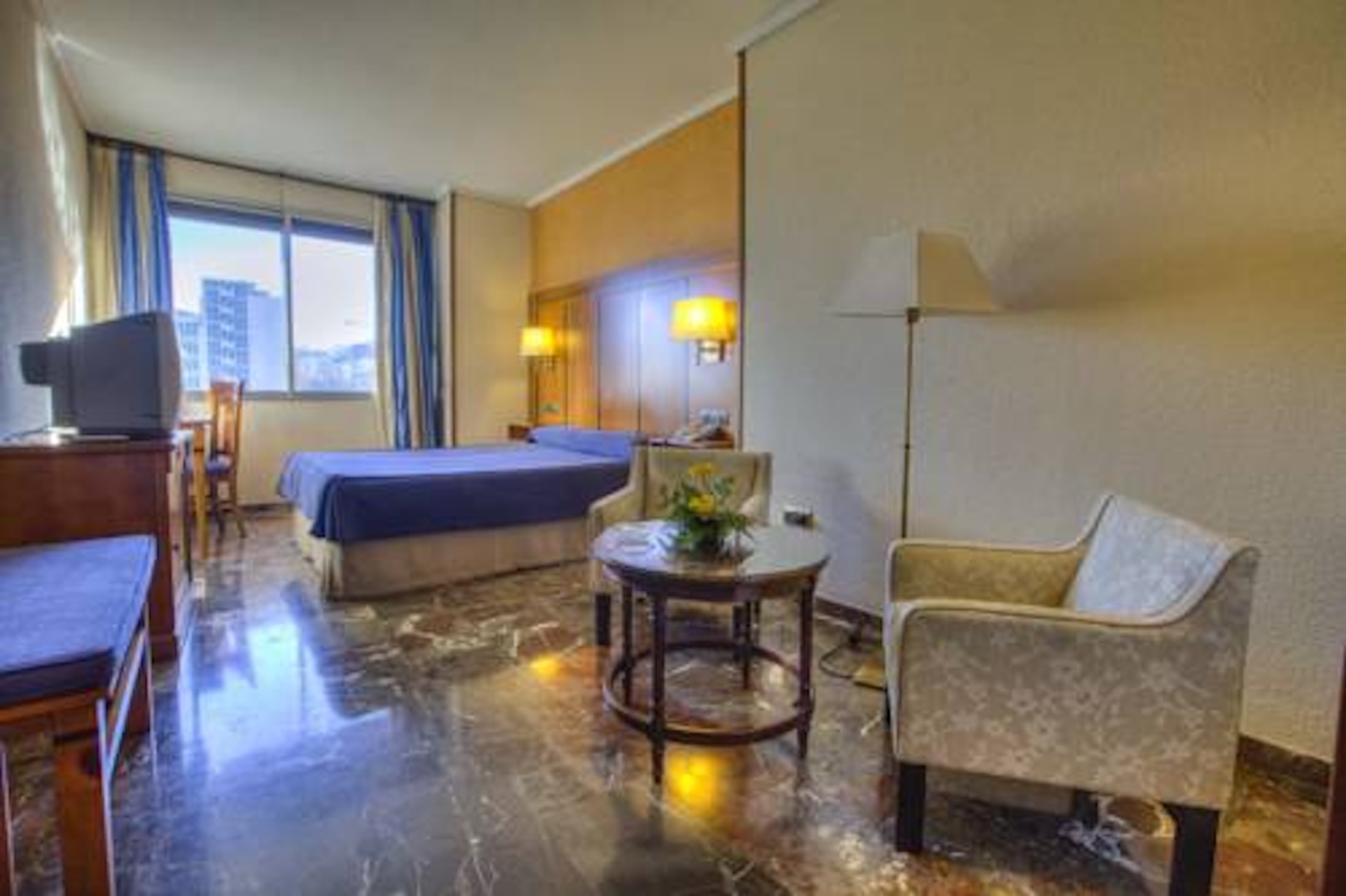 Hotel Condestable Iranzo © Michelle Chaplow