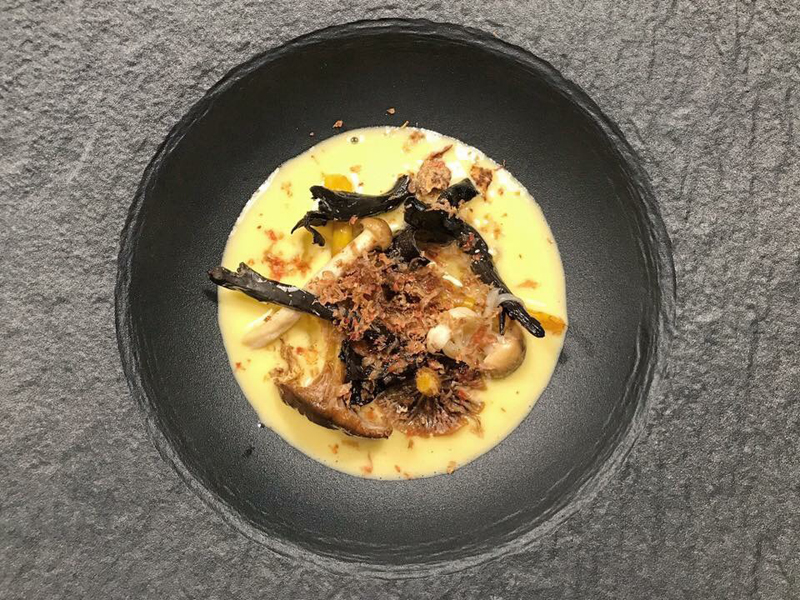 Beautifully presented dish at the Bagá Restaurant © Bagá