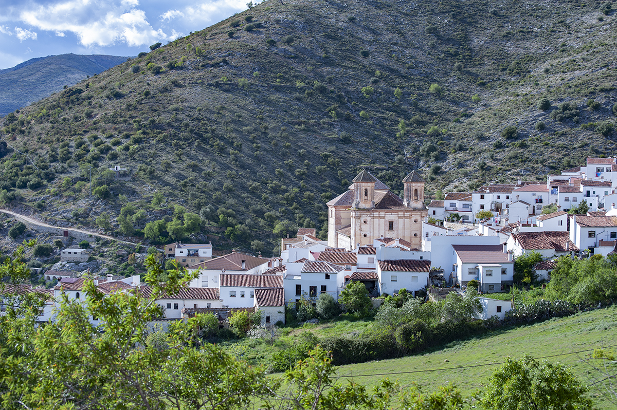 Cathedral of the Serrania © Michelle Chaplow
