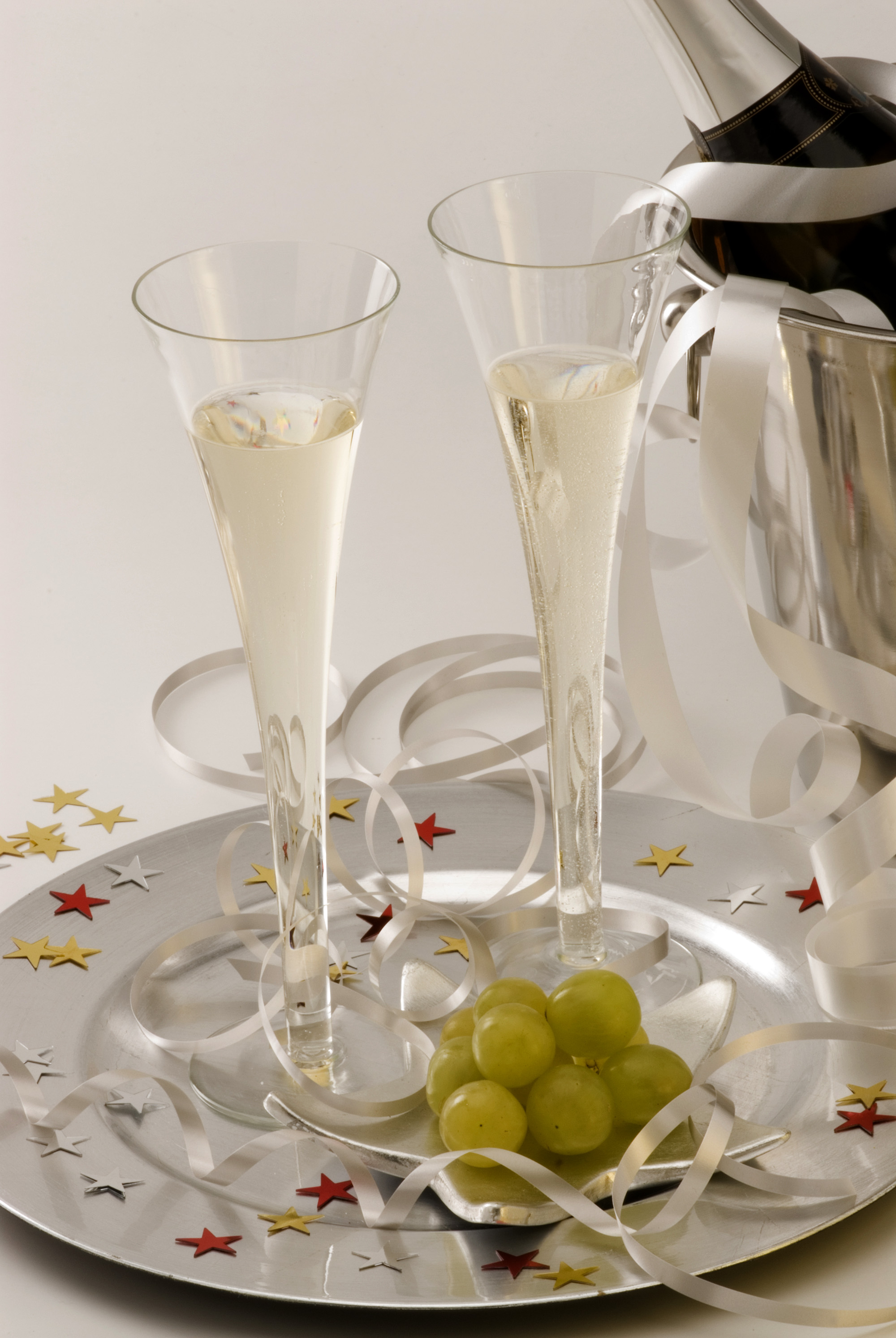 The Lucky Grapes. this tradition consists of eating one grape for each stroke of midnight  © Istockphoto