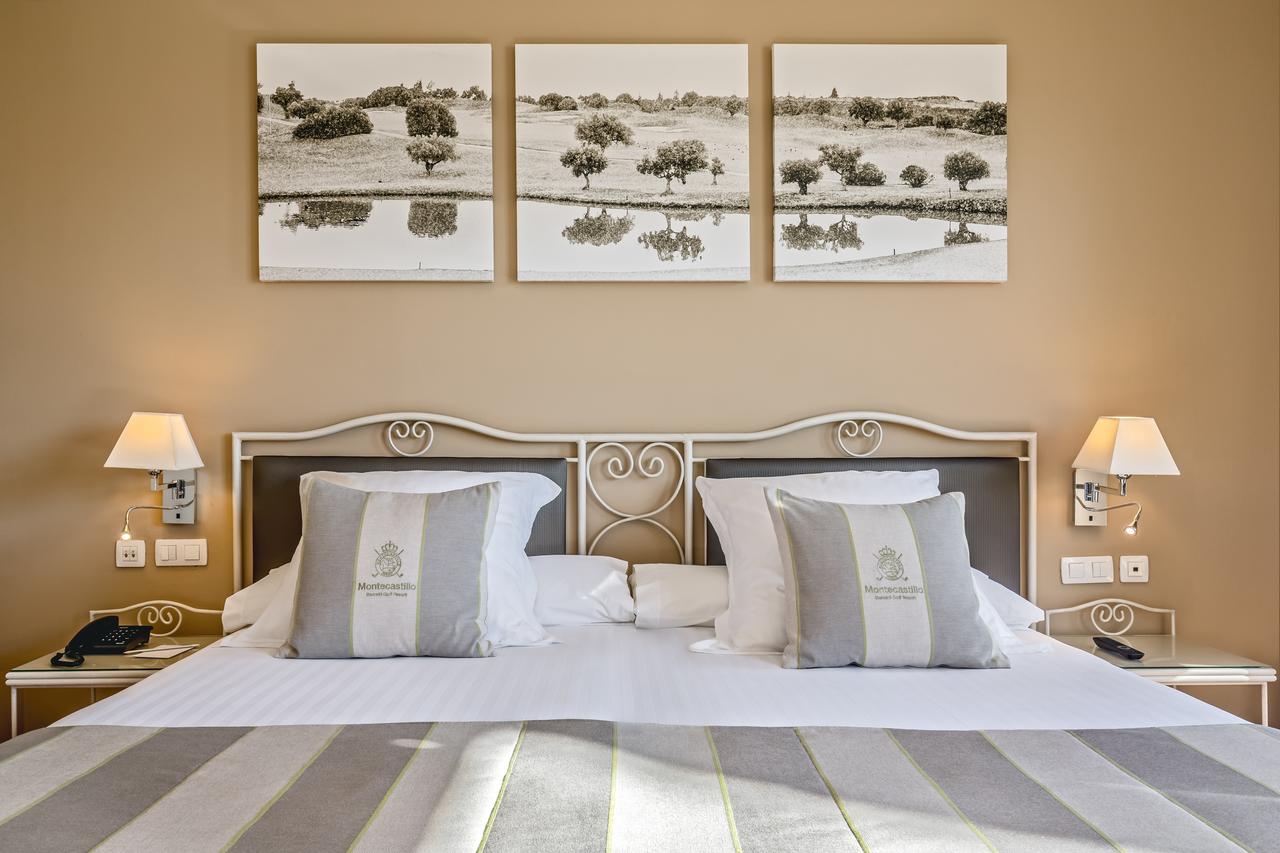 Comfy, spacious rooms at the Barcelo © Booking.com | Barcelo Jerez Montecastillo