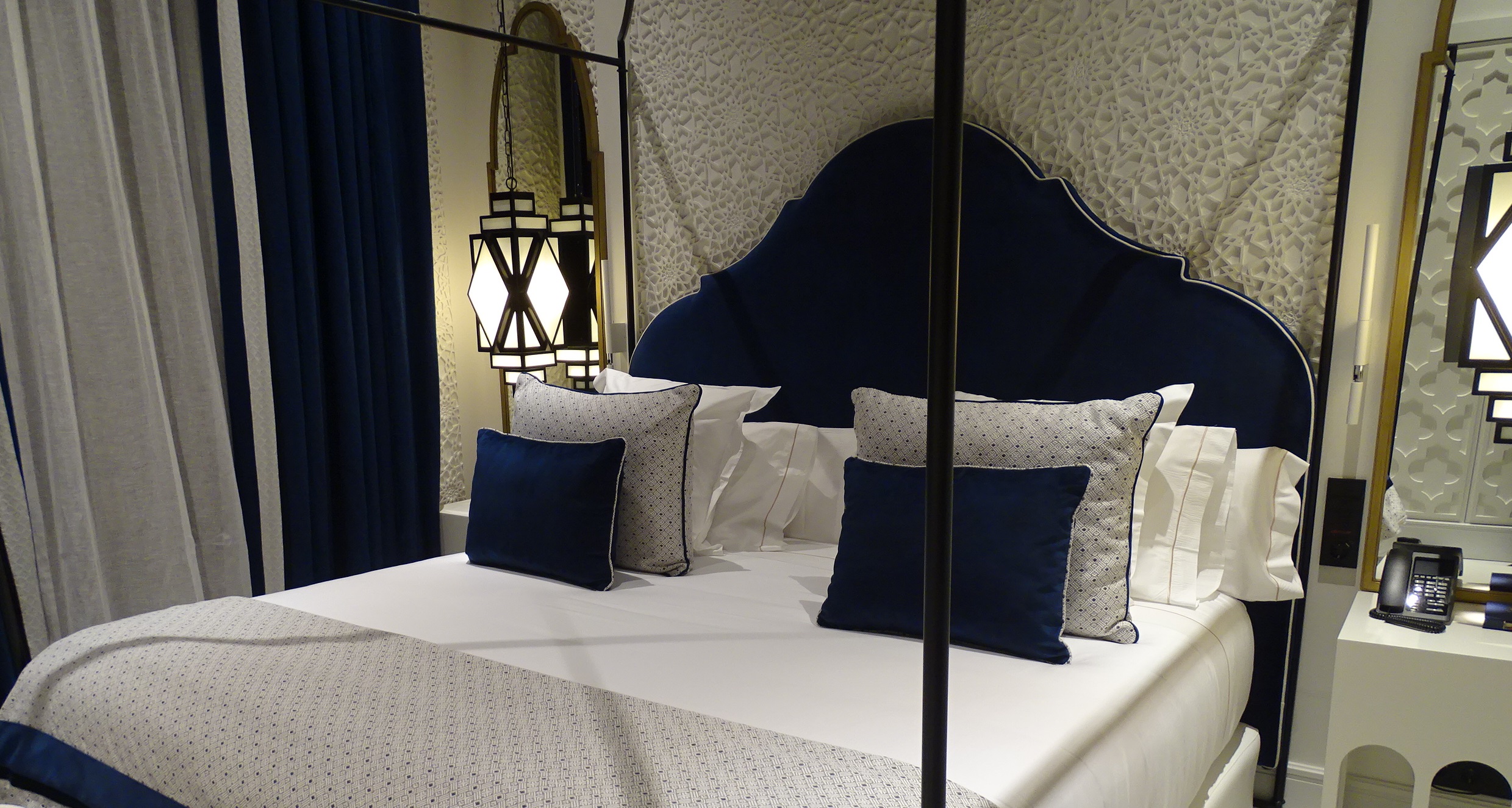 Guest room in Don Ramon hotel, Seville