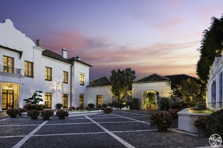 The grand entrance to Finca Cortesin © Michelle Chaplow
