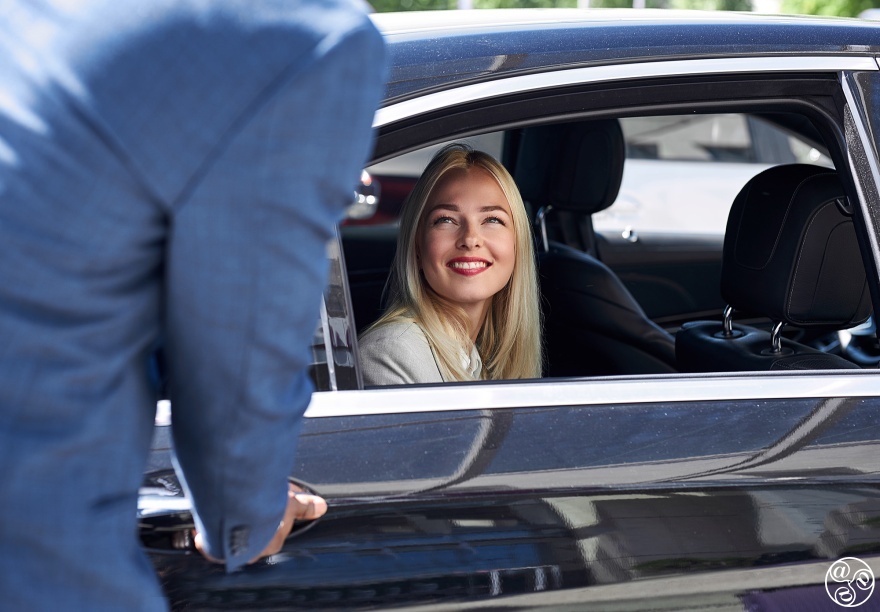 Pre booked private taxis and Shuttle servicea are a great way to get from the airport to your holiday destination © stock