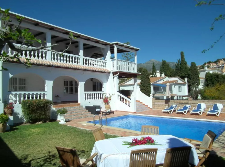 Casa Surymar Burriana Nerja - photo Booking.com