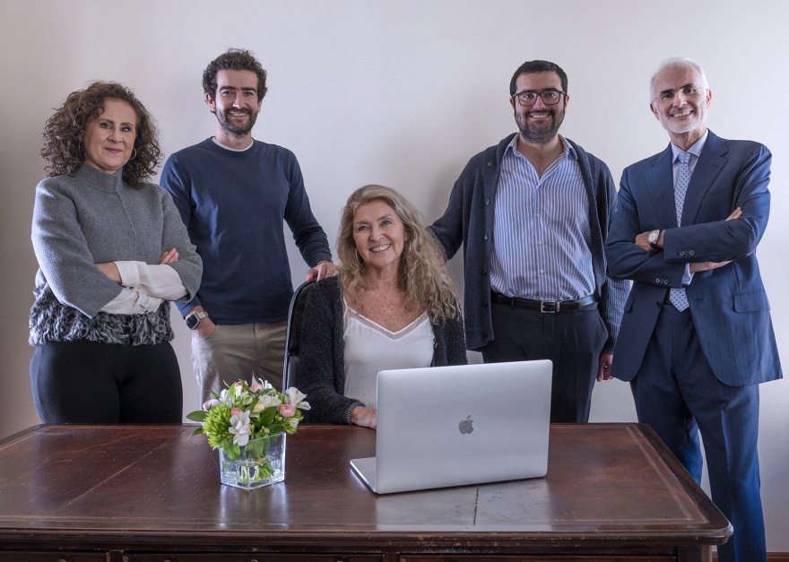Rafael Berdaguer's team © Michelle Chaplow