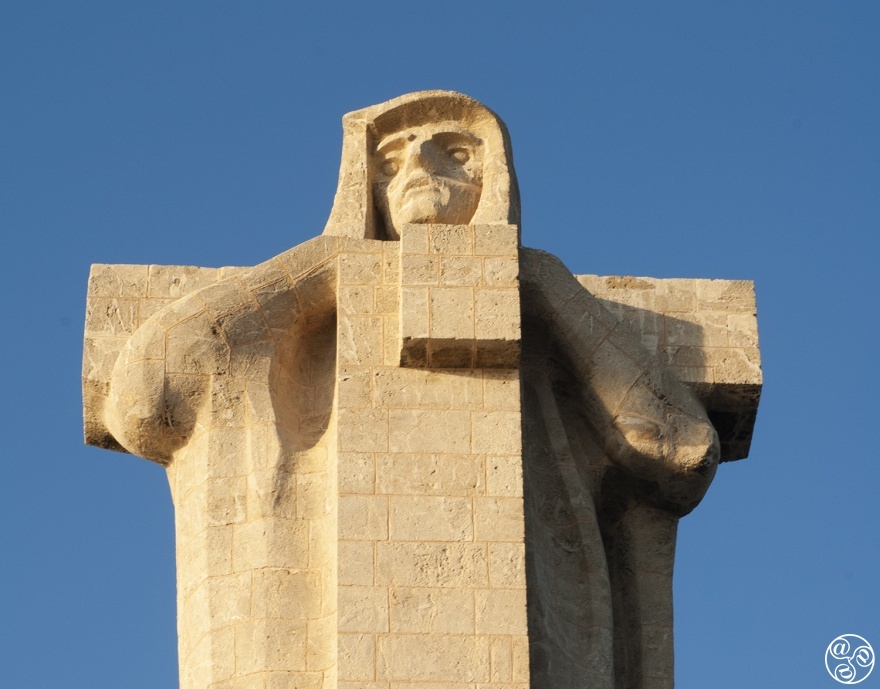 Statue of a Franciscan friar from the monastery that hosted Christopher Columbus while he was planning his first voyage. © Michelle Chaplow