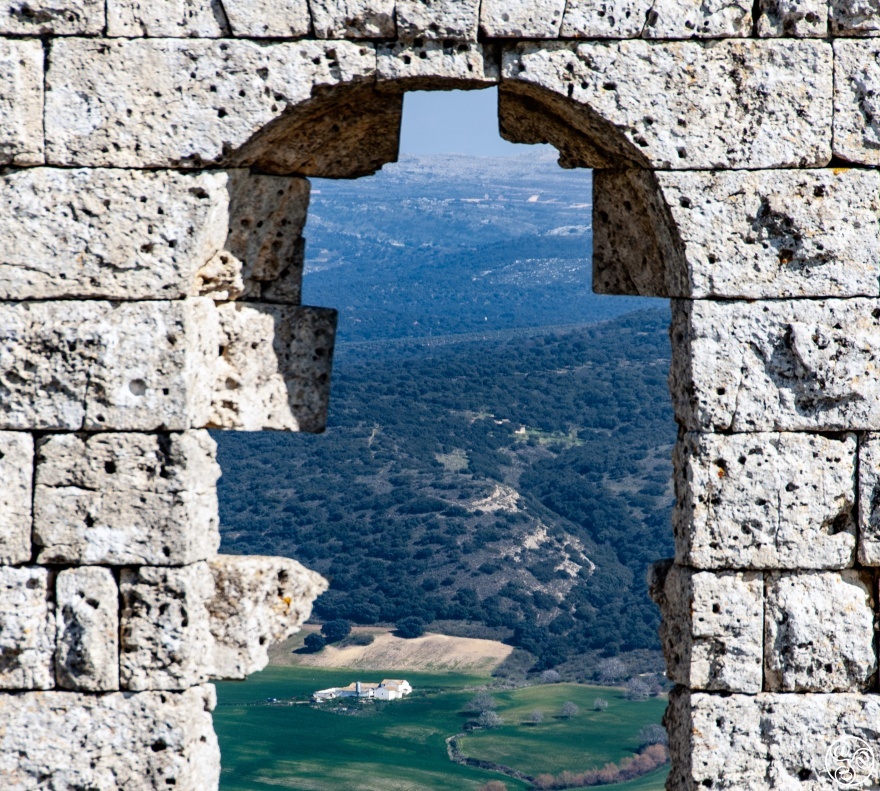 The impressive stone build arches offer postcard views to rural Andalucia © Michelle Chaplow