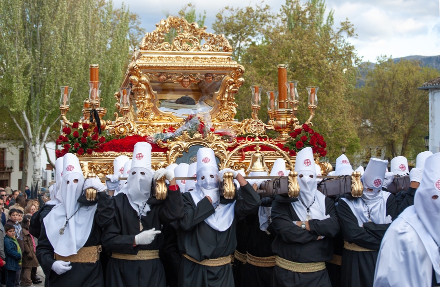 Semana Santa procession, Santo Entierro, Ronda, Andalucia. (c) Michelle Chaplow