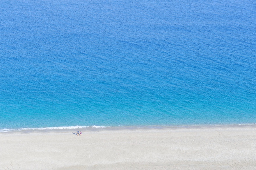 Pristine, sun-soaked beach in Almeria © Michelle Chaplow