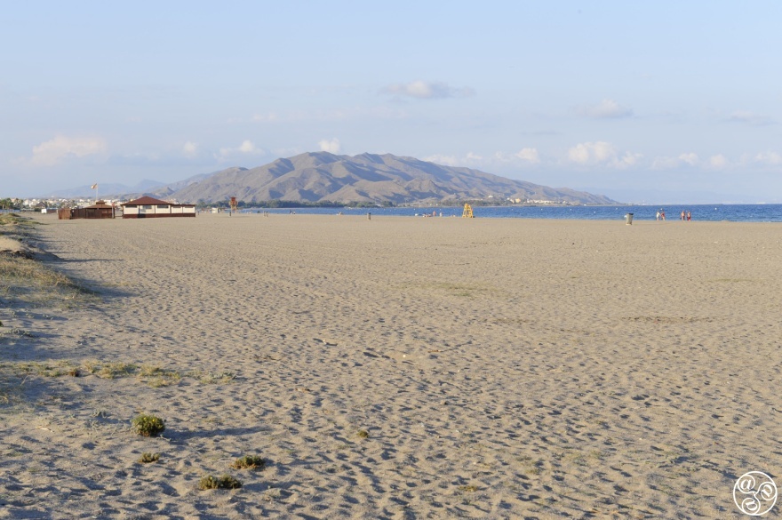 Vera beach © Michelle Chaplow