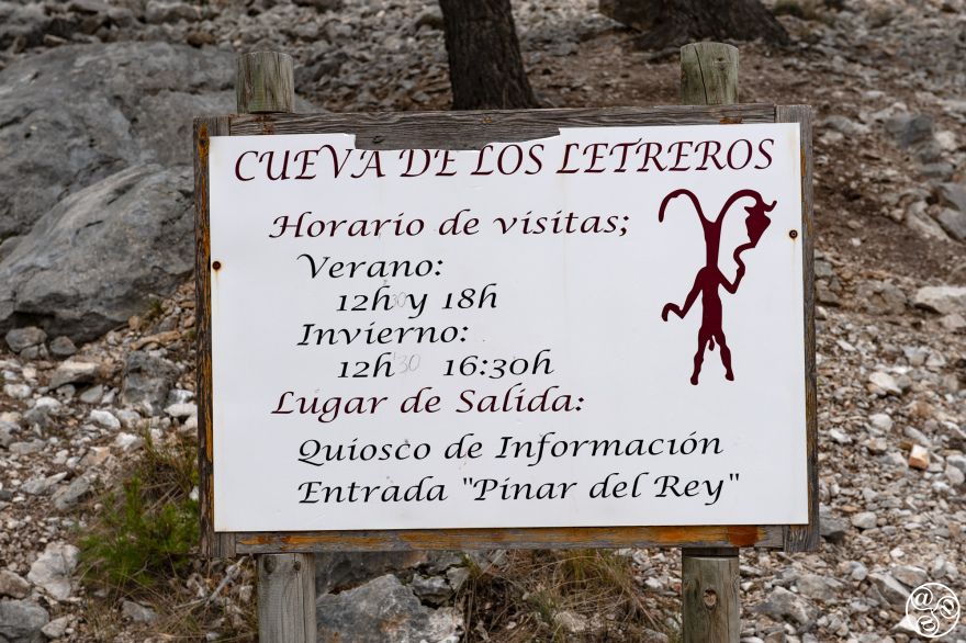 Cuevas de los Letreros 