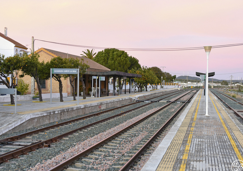 The train station at Almargen © Michelle Chaplow