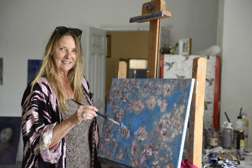 Christine Spencer-Green inspired by nature, at home in her Gaucin Studio © Michelle Chaplow