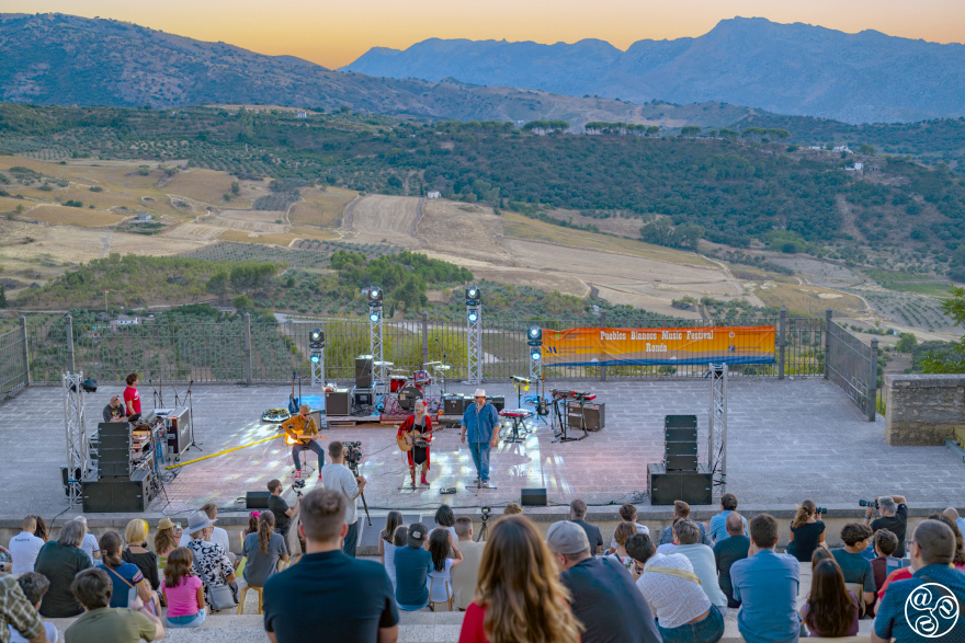 Leeann Atherton and son Austin performing at the Auditorio Blas Infante at sunset @andalucia.com