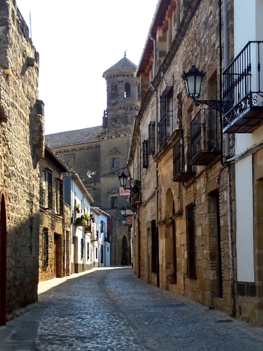 Paseo Antonio Machado in Baeza © Andrew Edwards