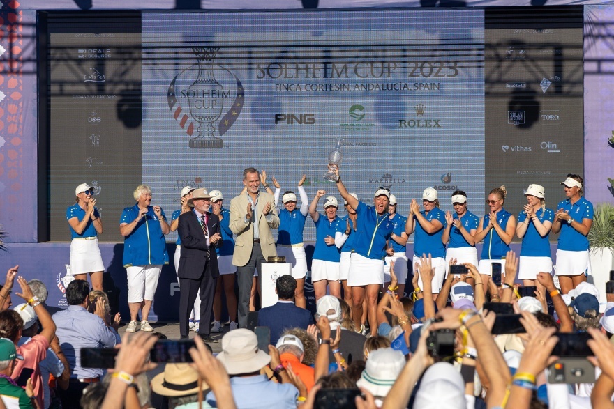 King Felipe and and John A Solheim presented the Solheim Cup to the European Team ©Solheim