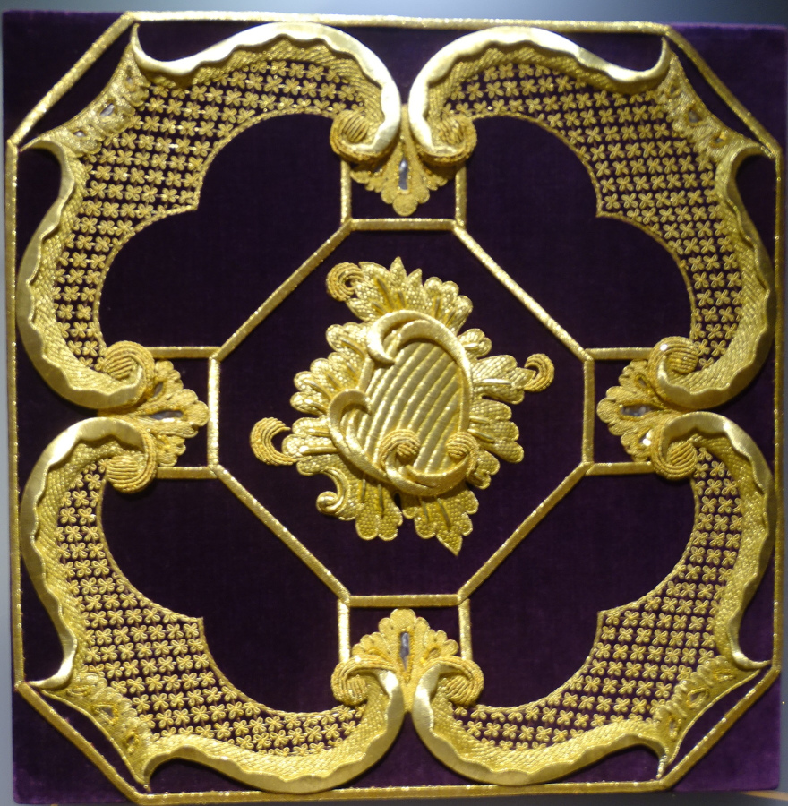 Francisco Carrera Iglesia's piece Loseta has used real gold thread on purple velvet to create a baroque tile-type design. © Fiona Flores-Watson