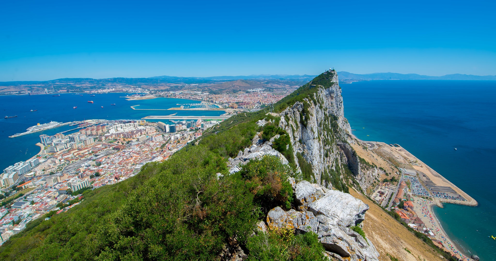 For exact visa requirements based on your nationality, you can check the official Gibraltar Borders & Coastguard Agency list © Visit Gibraltar 