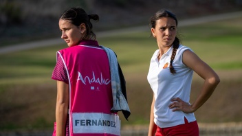 Cayetana Fernández with sister as caddie.  © Andres Lopez Sheridan 