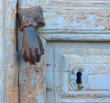 Whether you're restoring an old property or buying off-plan, a lawyer will help protect your interests and ensure a smooth transaction © Michelle Chaplow