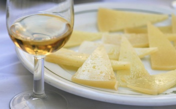 Fino – dry sherry from Jerez de la Frontera and El Puerto de Santa Maria. © Michelle Chaplow