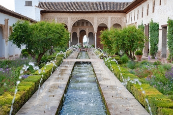The Generalife’s historic gardens, featuring floral displays and flowing fountains © Michelle Chaplow