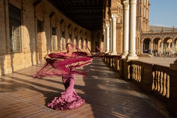 Flamboyant flamenco in the Plaza de España © Michelle Chaplow