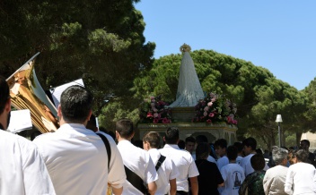 This festival at the Parroquia Nuestra Señora de Fátima is a small, off-the-beaten-path procession that provides an authentic taste of modern-day Spain © Michelle Chaplow
