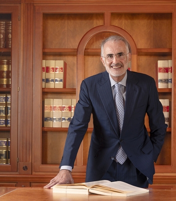 Rafael Berdaguer, at home in his office in Marbella © Michelle Chaplow