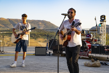 Andalucia Pueblos Blancos Music Festival Robin Mordecai. accompamied by Diego Castillo-Olivares